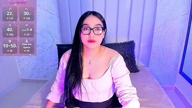 Snapshot of Lya_dubois_ chatting on July 16, 2026, 8:39 pm Lya dubois online show from July 16, 2026, 8:39 pm