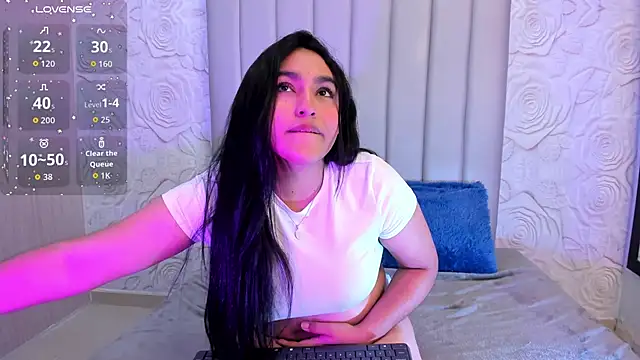 Lya dubois  online show from February 11, 2026, 8:41 pm