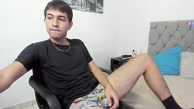 Snapshot of _1DERECK chatting on February 8, 2026, 12:58 pm 1DERECK online show from February 8, 2026, 12:58 pm