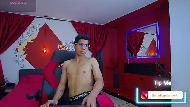 Snapshot of Noah_Greenhartt chatting on February 26, 2026, 8:20 pm Noah Greenhartt online show from February 26, 2026, 8:20 pm