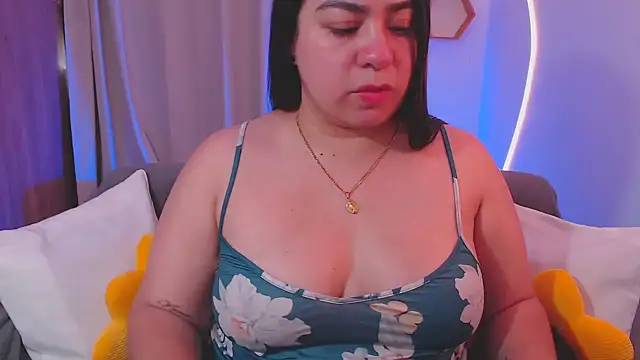 isabum  online show from March 16, 2026, 5:26 pm