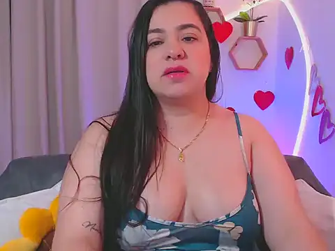 isabum  online show from February 26, 2026, 12:05 pm