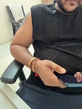 Rah0091 online show from February 4, 2026, 9:59 am