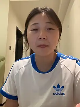 LXR77887 online show from April 15, 2026, 3:34 am