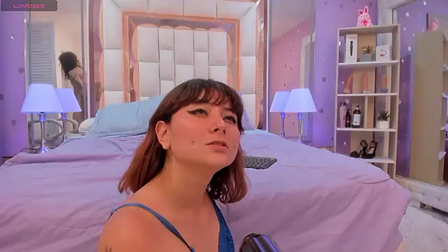 Goldentemptation  online show from March 25, 2026, 2:12 am