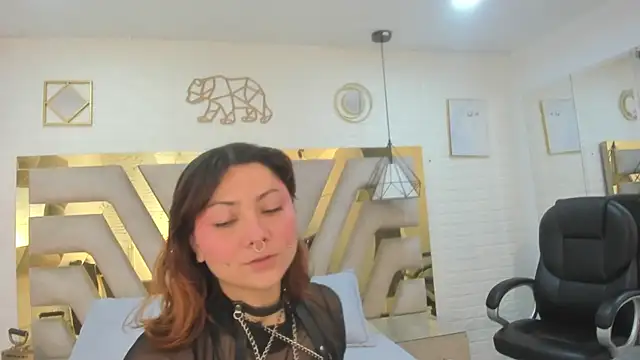 Snapshot of Goldentemptation_ chatting on April 30, 2026, 1:29 pm Goldentemptation online show from April 30, 2026, 1:29 pm