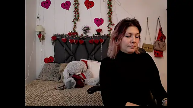 Sharma Amayra online show from February 20, 2026, 8:33 pm