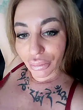 MiaMooly online show from February 15, 2026, 10:36 am