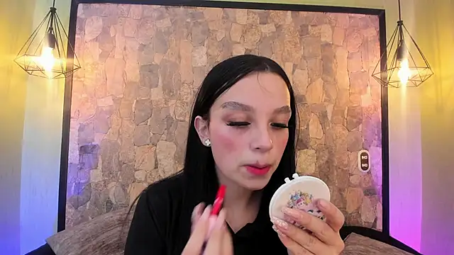 Elizabeth Ferrer online show from February 9, 2026, 7:12 pm