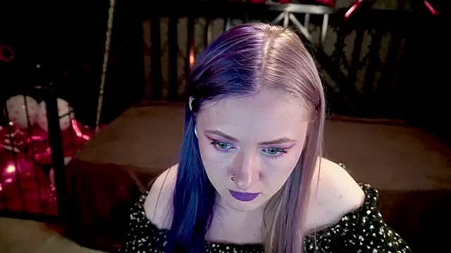 Snapshot of DramaQuenns chatting on February 17, 2026, 6:54 am DramaQuenns online show from February 17, 2026, 6:54 am