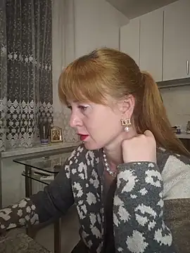 Snapshot of LanaBananaa_ chatting on March 3, 2026, 10:50 pm LanaBananaa online show from March 3, 2026, 10:50 pm