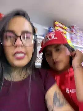 Annie Alicee online show from July 14, 2026, 11:33 pm