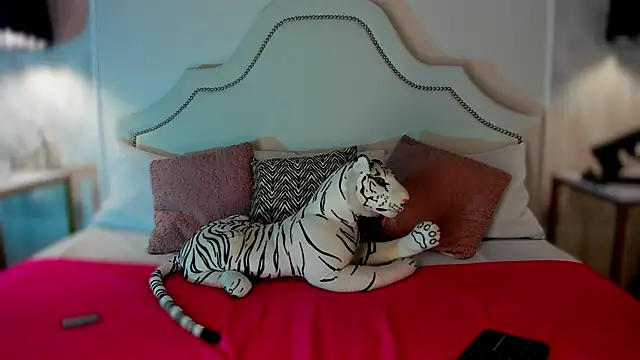 niicole garner online show from February 11, 2026, 4:40 pm