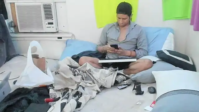 Snapshot of JokerAndyKenwood chatting on March 1, 2026, 1:16 am JokerAndyKenwood online show from March 1, 2026, 1:16 am