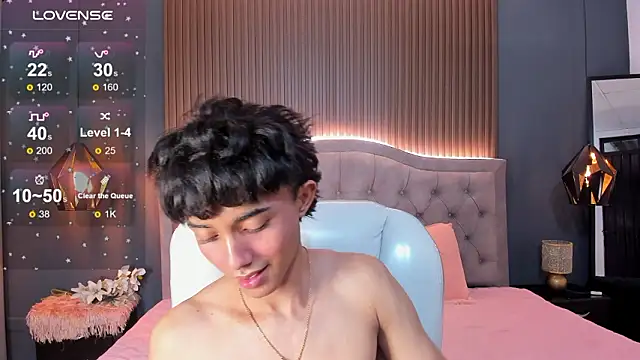 Noa 03 online show from February 10, 2026, 1:54 pm