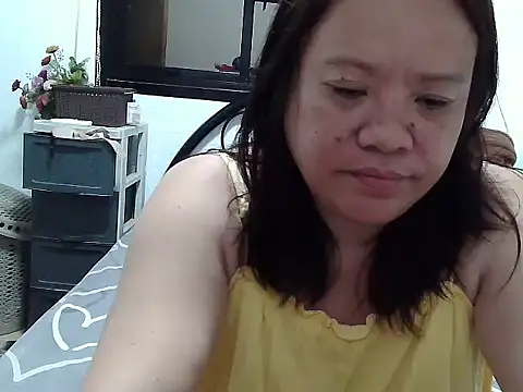 yummychubby29 online show from March 9, 2026, 10:19 am