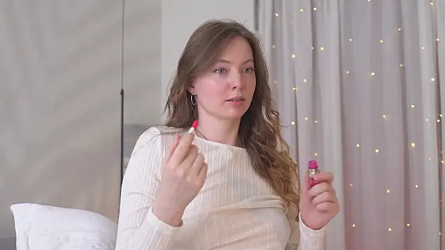 Snapshot of moan_elisa chatting on March 1, 2026, 4:01 am moan elisa online show from March 1, 2026, 4:01 am