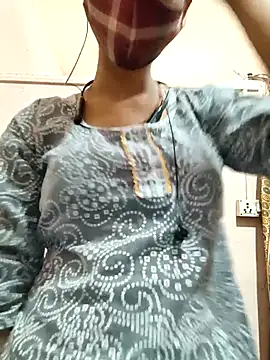 Snapshot of Kitti-Sharma chatting on May 15, 2026, 6:00 am Kitti-Sharma online show from May 15, 2026, 6:00 am