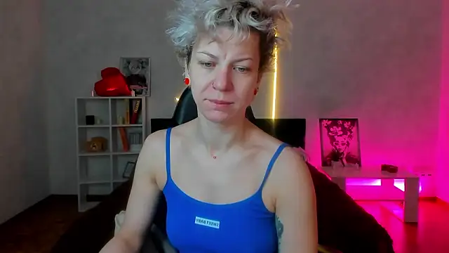 Snapshot of strip_dancer chatting on March 3, 2026, 1:34 am strip dancer online show from March 3, 2026, 1:34 am