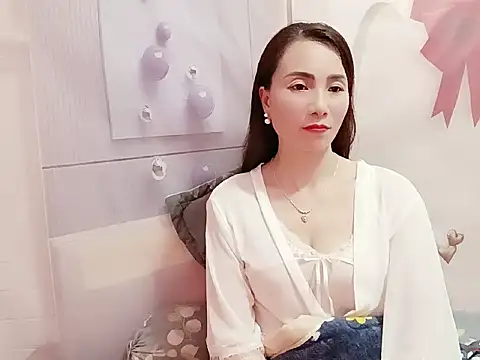 Hello-Kitty001 online show from February 19, 2026, 3:20 pm