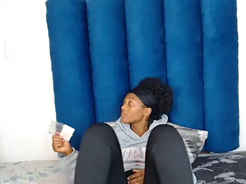 Snapshot of ForeverSexy_ chatting on February 7, 2026, 6:16 pm ForeverSexy online show from February 7, 2026, 6:16 pm