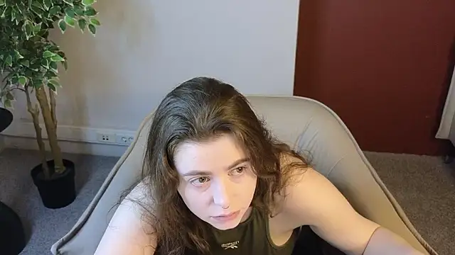 LovingWhisperr online show from March 25, 2026, 2:01 am