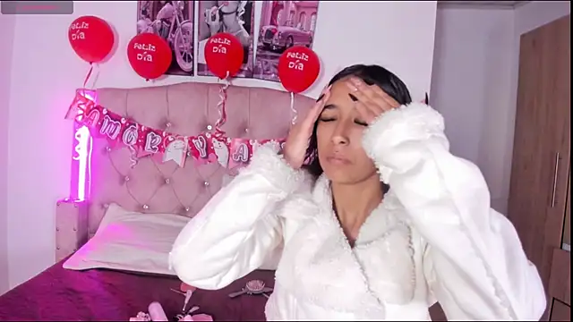 Snapshot of liittle__baby chatting on February 20, 2026, 11:34 am liittle baby online show from February 20, 2026, 11:34 am