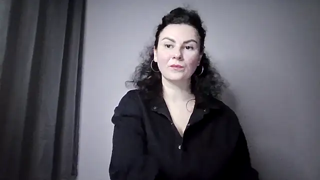 Snapshot of LexiMira254 chatting on February 9, 2026, 3:43 pm LexiMira254 online show from February 9, 2026, 3:43 pm