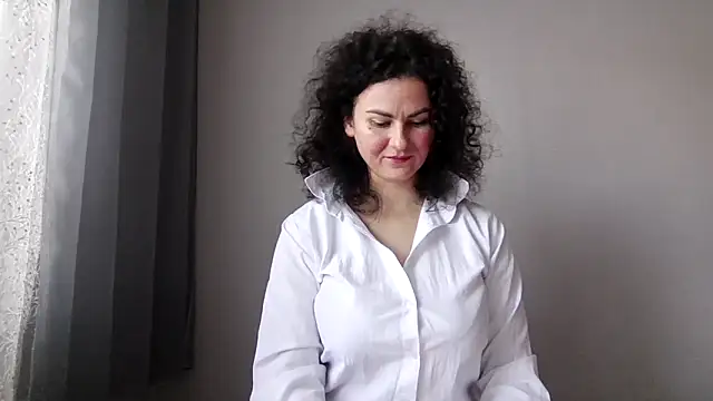 Snapshot of LexiMira254 chatting on February 23, 2026, 8:04 am LexiMira254 online show from February 23, 2026, 8:04 am