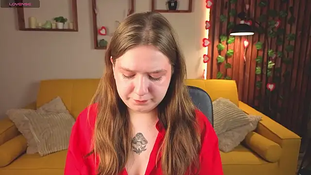 Snapshot of RachelDiRose chatting on February 13, 2026, 3:17 am RachelDiRose online show from February 13, 2026, 3:17 am