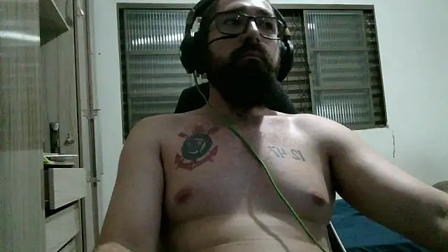 Redlovecouple online show from February 26, 2026, 9:59 pm