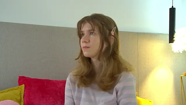 MilaMaelis online show from March 29, 2026, 6:37 am