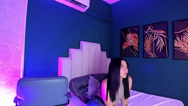 Adrienne   online show from March 15, 2026, 9:00 pm