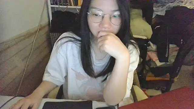 xiaoxiaowan11 online show from March 30, 2026, 3:19 am