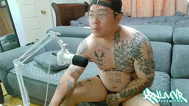 Snapshot of fxckuno chatting on June 8, 2026, 4:13 am fxckuno online show from June 8, 2026, 4:13 am