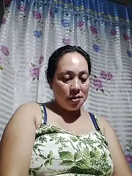 Snapshot of May_Bombs chatting on February 22, 2026, 9:27 pm May Bombs online show from February 22, 2026, 9:27 pm