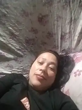 Snapshot of May_Bombs chatting on February 10, 2026, 9:58 pm May Bombs online show from February 10, 2026, 9:58 pm