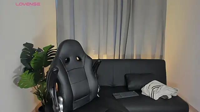 Axel Creed online show from February 28, 2026, 9:03 pm