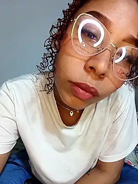 zuleymar online show from March 23, 2026, 7:14 pm