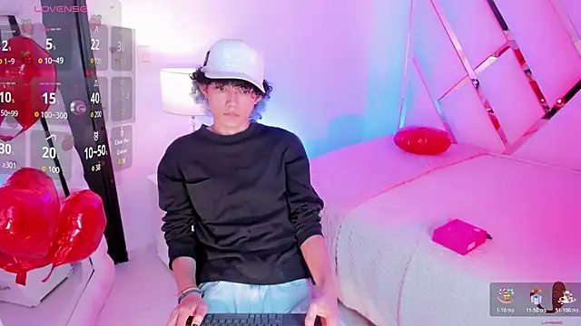 Snapshot of thanier_18 chatting on February 14, 2026, 7:25 pm thanier 18 online show from February 14, 2026, 7:25 pm