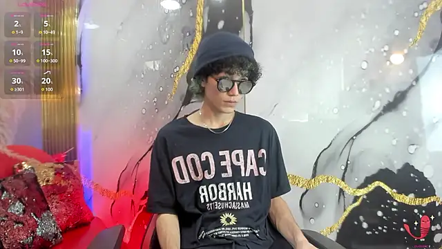 Snapshot of thanier_18 chatting on March 1, 2026, 7:03 pm thanier 18 online show from March 1, 2026, 7:03 pm