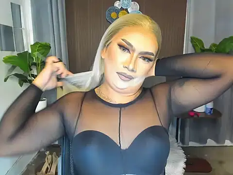 Snapshot of AmandaFlaire_ chatting on July 11, 2026, 12:38 pm AmandaFlaire online show from July 11, 2026, 12:38 pm