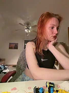 Snapshot of mad_girlygirl chatting on February 20, 2026, 5:48 pm mad girlygirl online show from February 20, 2026, 5:48 pm