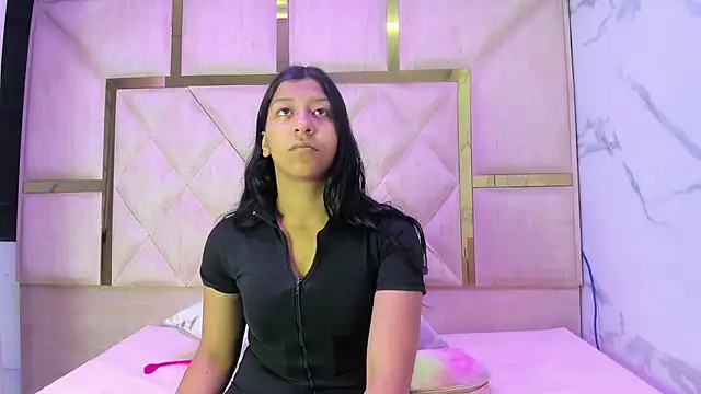 Vaneline2 online show from February 11, 2026, 7:25 pm