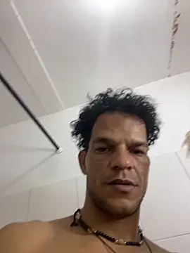 MaxyRyan online show from February 25, 2026, 5:29 am