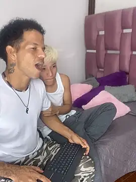 MaxyRyan online show from February 21, 2026, 12:51 pm