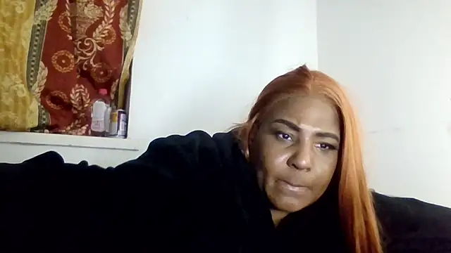 Snapshot of CurvySashia chatting on February 6, 2026, 1:01 am CurvySashia online show from February 6, 2026, 1:01 am