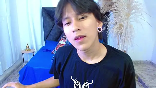 Snapshot of nikoo_18 chatting on March 3, 2026, 2:13 pm nikoo 18 online show from March 3, 2026, 2:13 pm