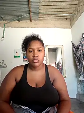 bubygrandes online show from February 5, 2026, 6:37 pm