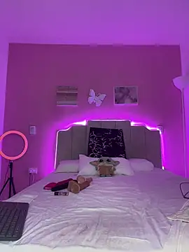 SofiaSiren online show from April 2, 2026, 2:08 am